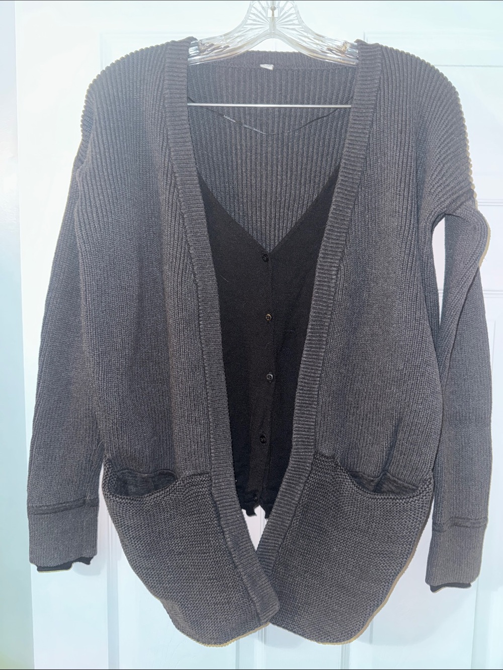 Lululemon Vestigan - Charcoal Gray & Black
